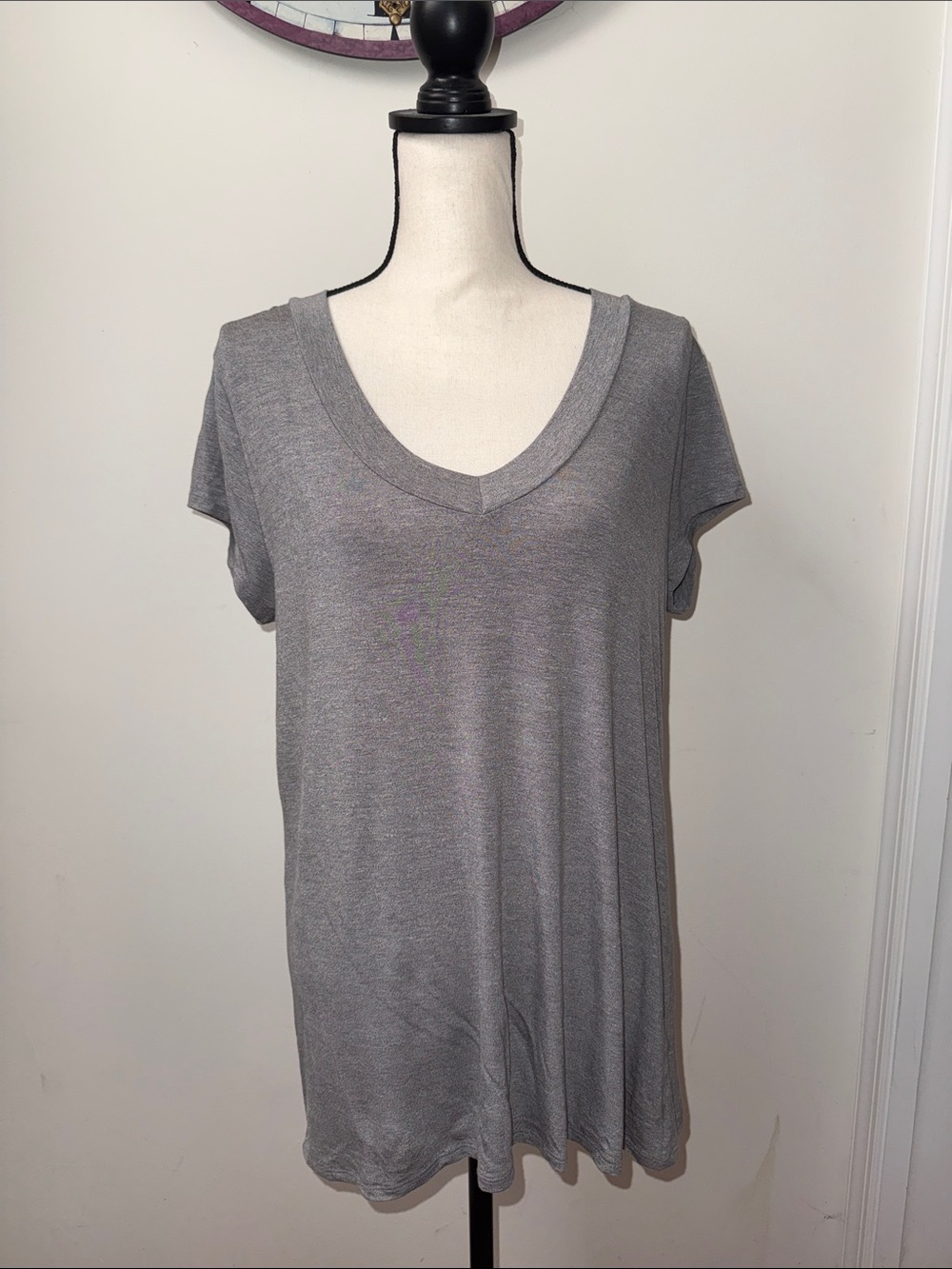 Merona Women's Gray V-Neck Short Sleeve Tee